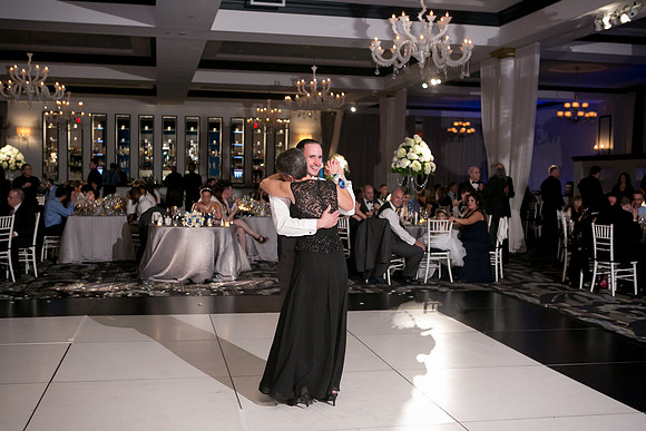 Nicole & Mike Wedding-979
