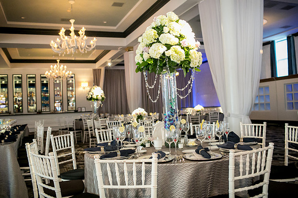 Nicole & Mike Wedding-583