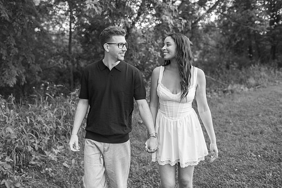 Claire & Evan Engagement Portraits-11-2