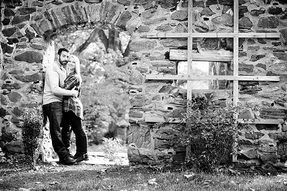 Mary & Victor - Engagement Portraits -098