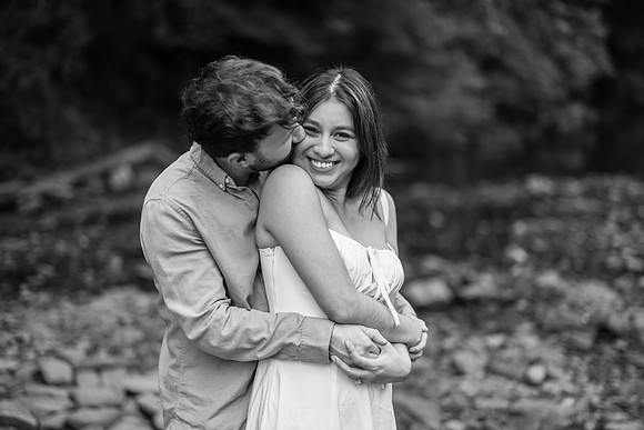 Stef & Nick - engagement portrait-109